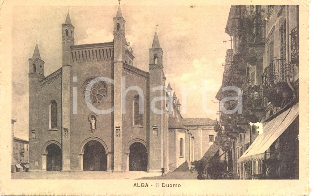 Cartolina originale da collezione 1926 ALBA (CN) Il Duomo Cattedrale SAN LORENZO e scorcio piazza *Cartolina FP VG 1
