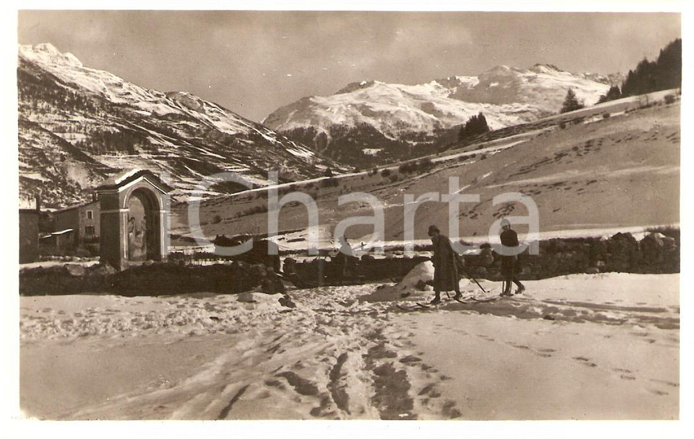 Cartolina originale da collezione 1950 ca BORMIO SO Slitta e sciatrici sulle piste innevato Cartolina FP NV 1