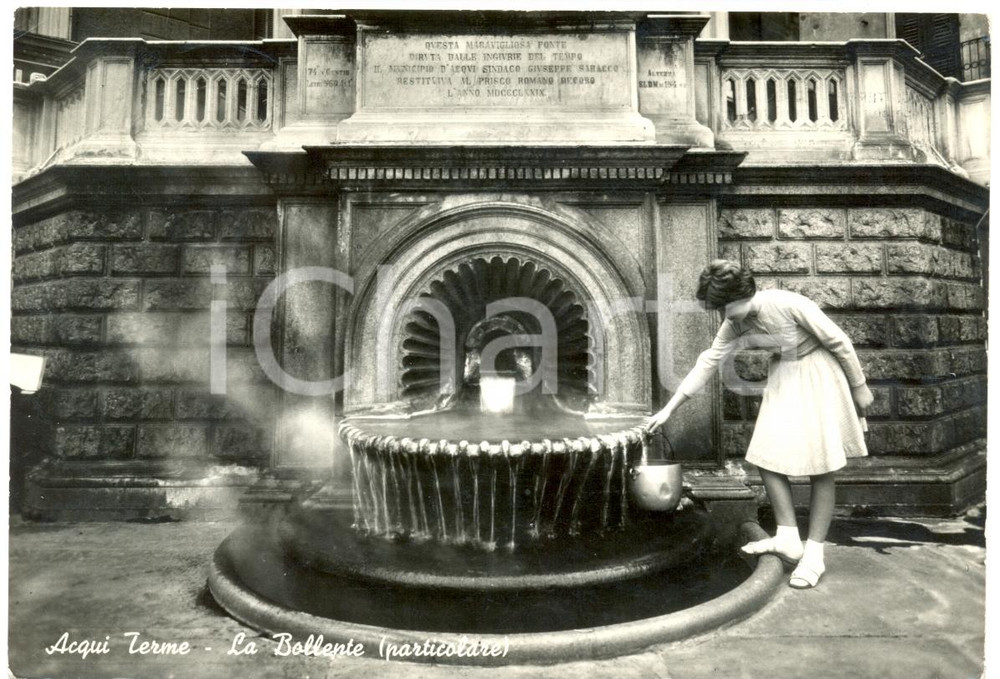 Cartolina originale da collezione 1965 ACQUI TERME AL Ragazza attinge acqua dalla BOLLENTE ANIMATA FG VG 1