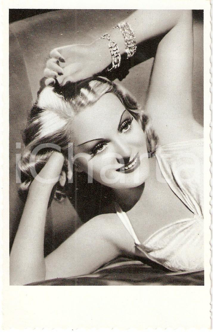 Cartolina originale da collezione 1950 circa MODA Ritratto di donna con bracciali Cartolina FP NV 1