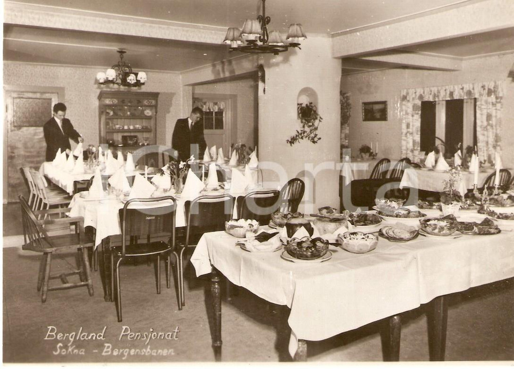 Cartolina originale da collezione 1956 SOKNA NORWAY Dining room BERGLAND PENSJONAT Cartolina FP NV 1