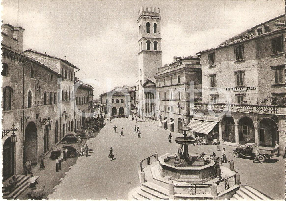 Cartolina originale da collezione 1950 ca ASSISI PG Scarico merci al Ristorante Italia Cartolina FG NV 1