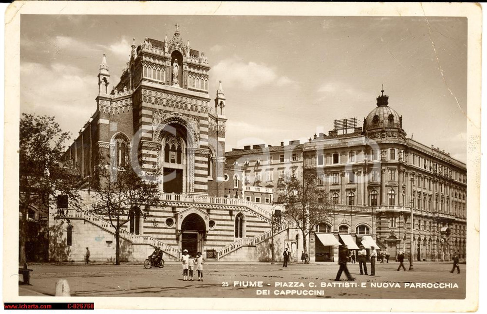 Cartolina originale da collezione 1936 FIUME Piazza BATTISTI Nuova Parrocchia CAPPUCCINI *Cartolina FP VG 1