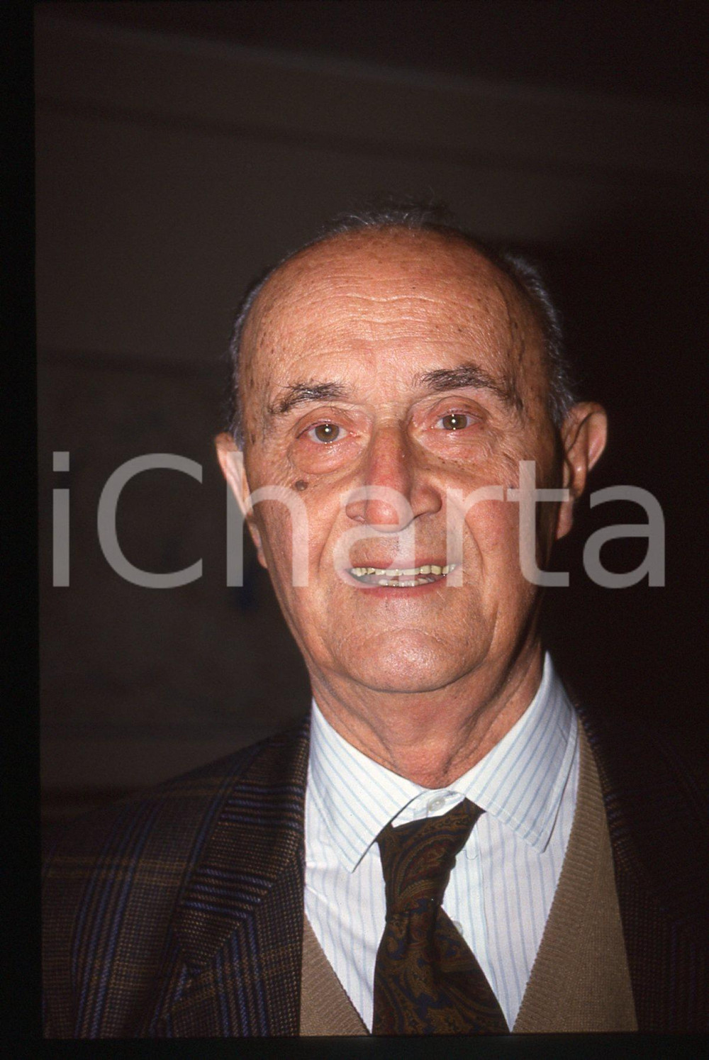 35mm vintage slide* 1990 ca MILANO Gaetano TUMIATI Ritratto del giornalista (2)