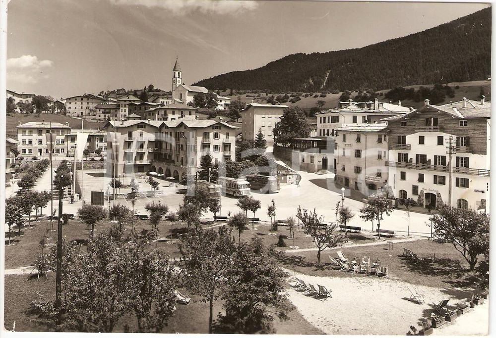 Cartolina originale da collezione 1955 ANDALO (TN) Piazza Centrale *Cartolina postale FG VG 1