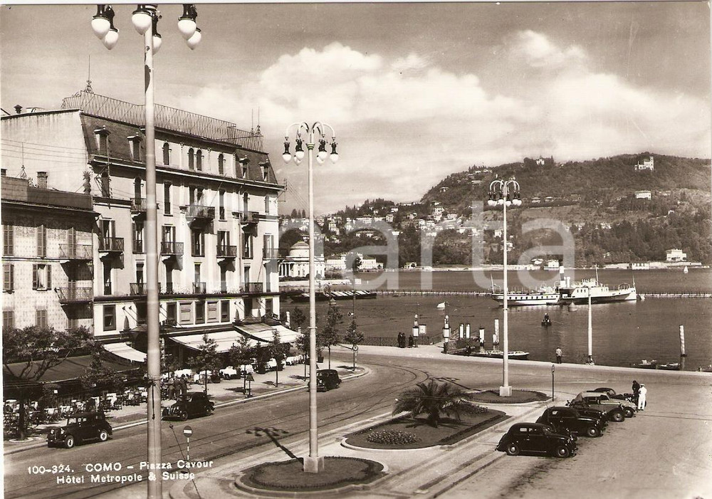 Cartolina originale da collezione 1950 ca COMO Panorama HOTEL METROPOLE SUISSE Animata con vigile Cartolina FG NV 1