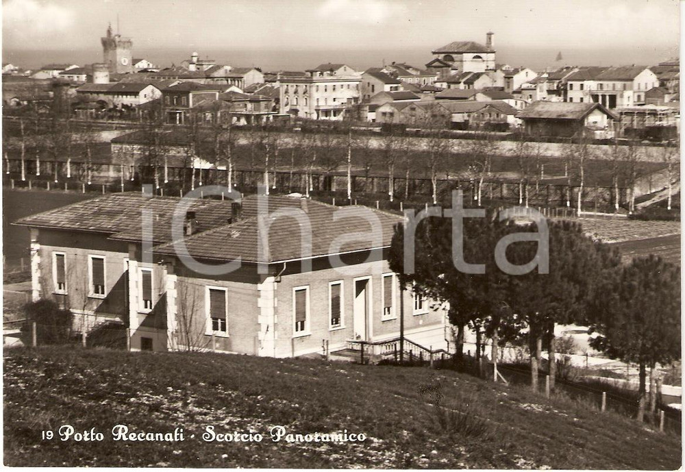 Cartolina originale da collezione 1955 ca PORTO RECANATI MC Scorcio panoramico con Castello SVEVO Cartolina FG 1