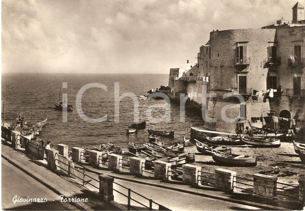 Cartolina originale da collezione 1957 GIOVINAZZO (BA) Scorcio panoramico TORRIONE ARAGONESE *Cartolina FG VG 1
