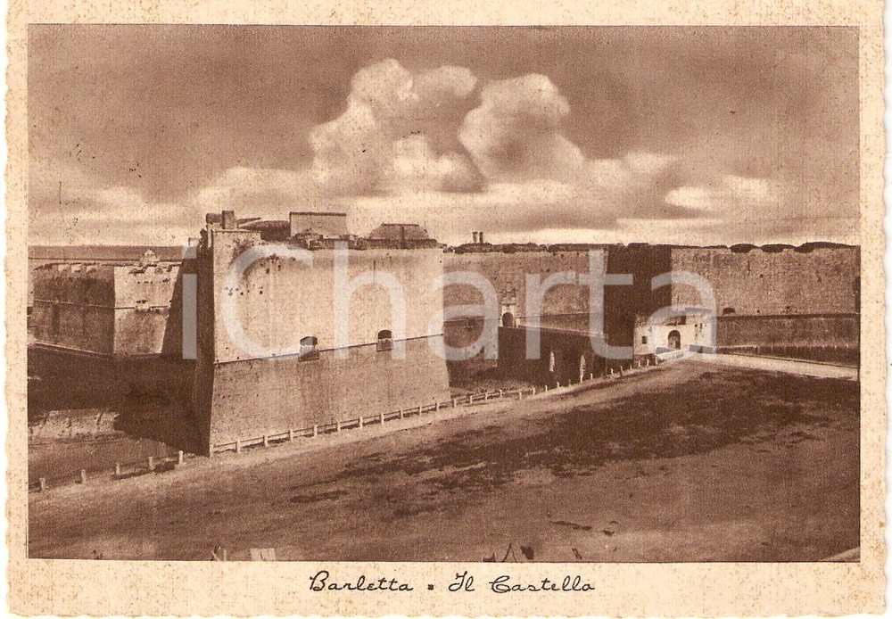 Cartolina originale da collezione 1955 BARLETTA BA Scorcio panoramico del CASTELLO Cartolina FG VG 1