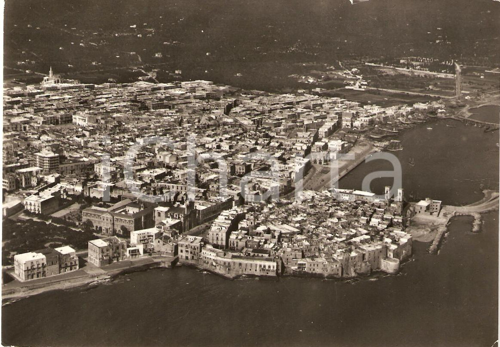 Cartolina originale da collezione 1961 MOLFETTA BA Veduta aerea della cittÃ  e del porto Cartolina FG VG 1