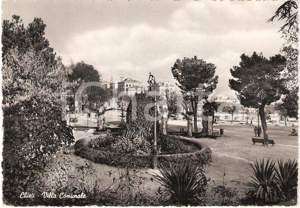 Cartolina originale da collezione 1955 CHIETI Panorama VILLA COMUNALE Cartolina animata FG VG 1