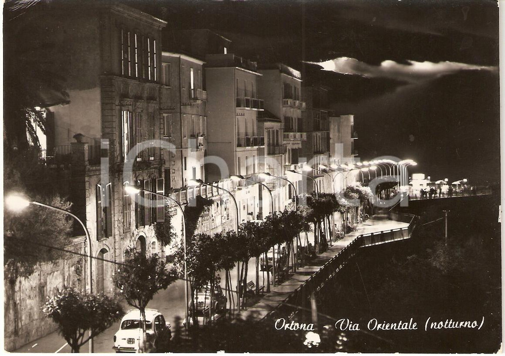 Cartolina originale da collezione 1964 ORTONA CH Notturno VIA ORIENTALE Cartolina animata FG VG 1