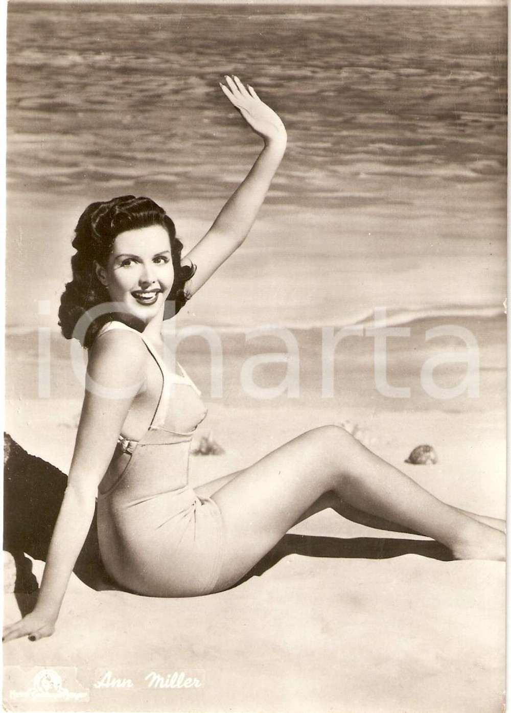 Cartolina originale da collezione 1950 circa ANN MILLER Fotografia seriale METRO GOLDWYN MAYER FG VG 1