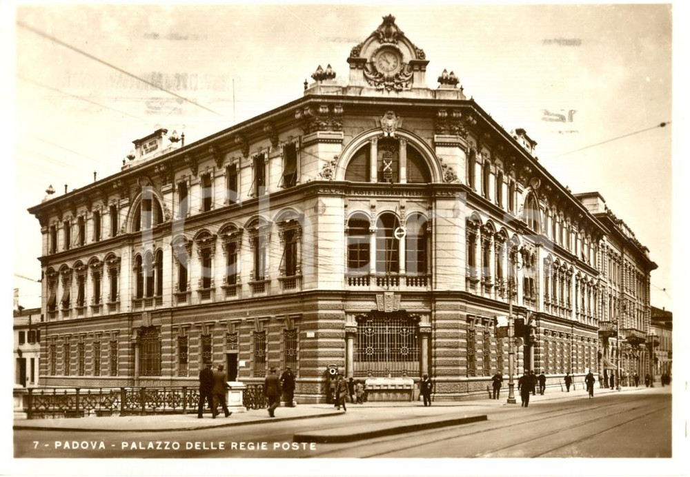 Cartolina originale da collezione 1938 PADOVA PD Palazzo delle Regie Poste Cartolina ANIMATA FG VG 1