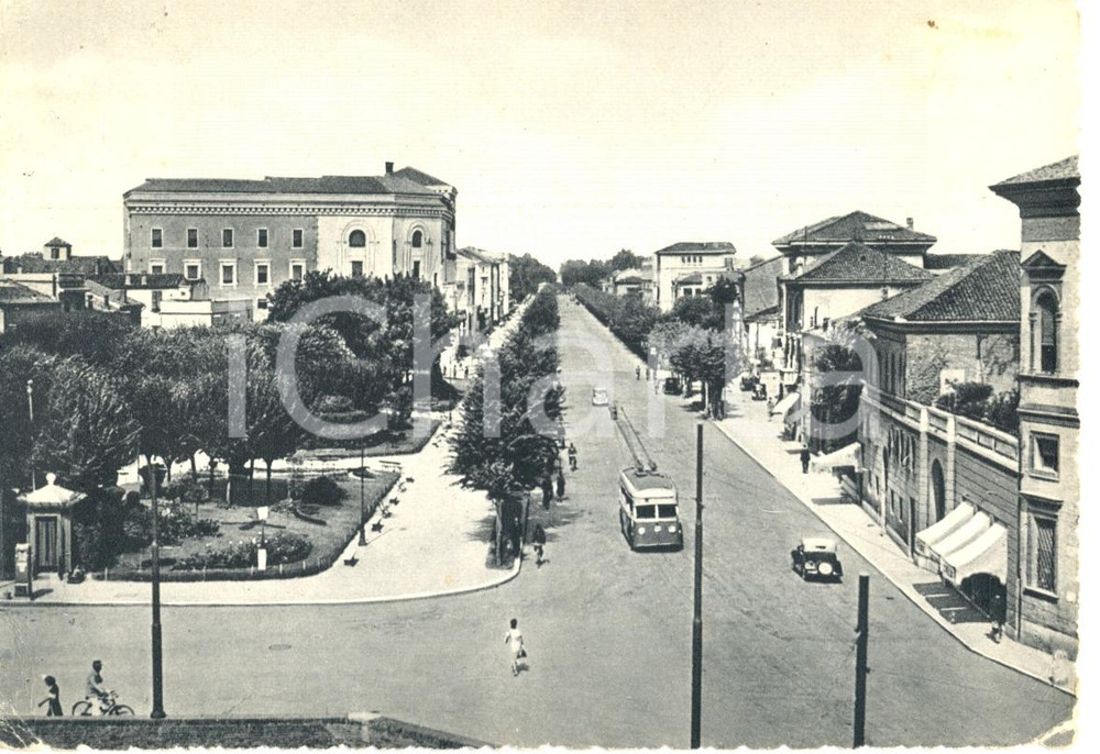 Cartolina originale da collezione 1954 FERRARA Filobus in viale Cavour *Cartolina animata FG VG 1