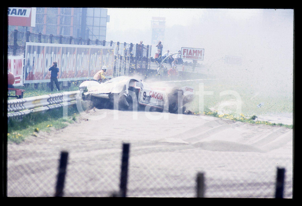 35mm vintage slide* 1984 1000 KM MONZA PORSCHE 956 Brun Motorsport - Incidente 3