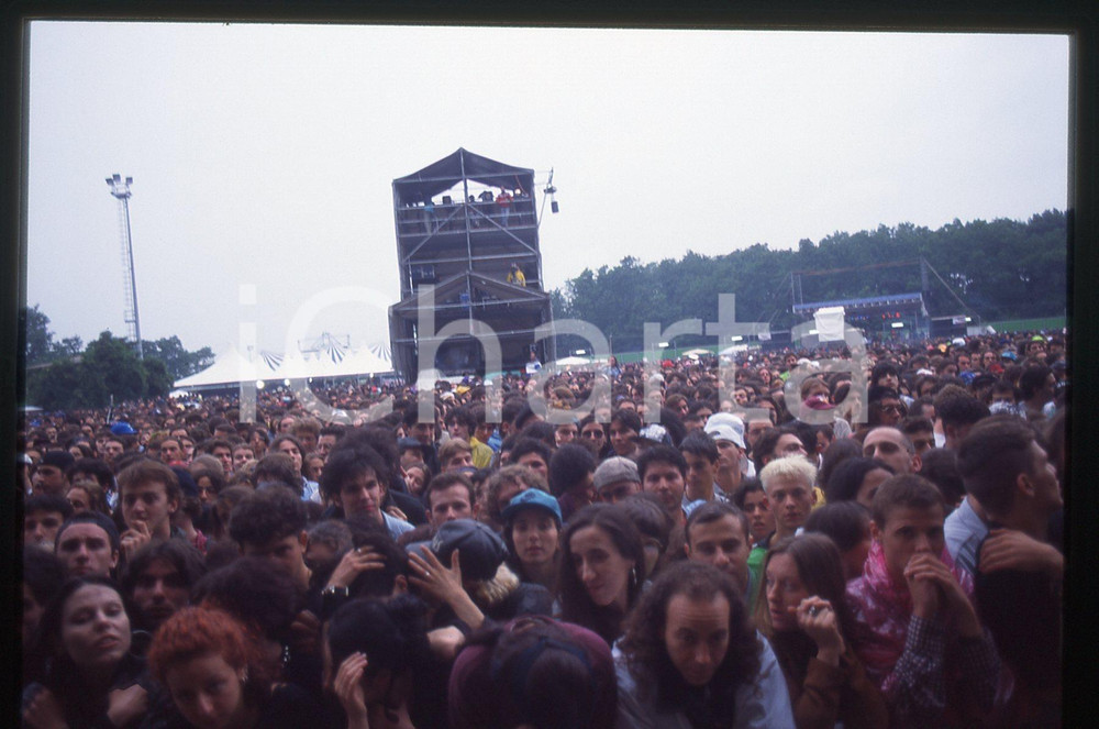 35mm vintage slide* 1994 SONORIA FESTIVAL Milano - Pubblico del concerto (18)