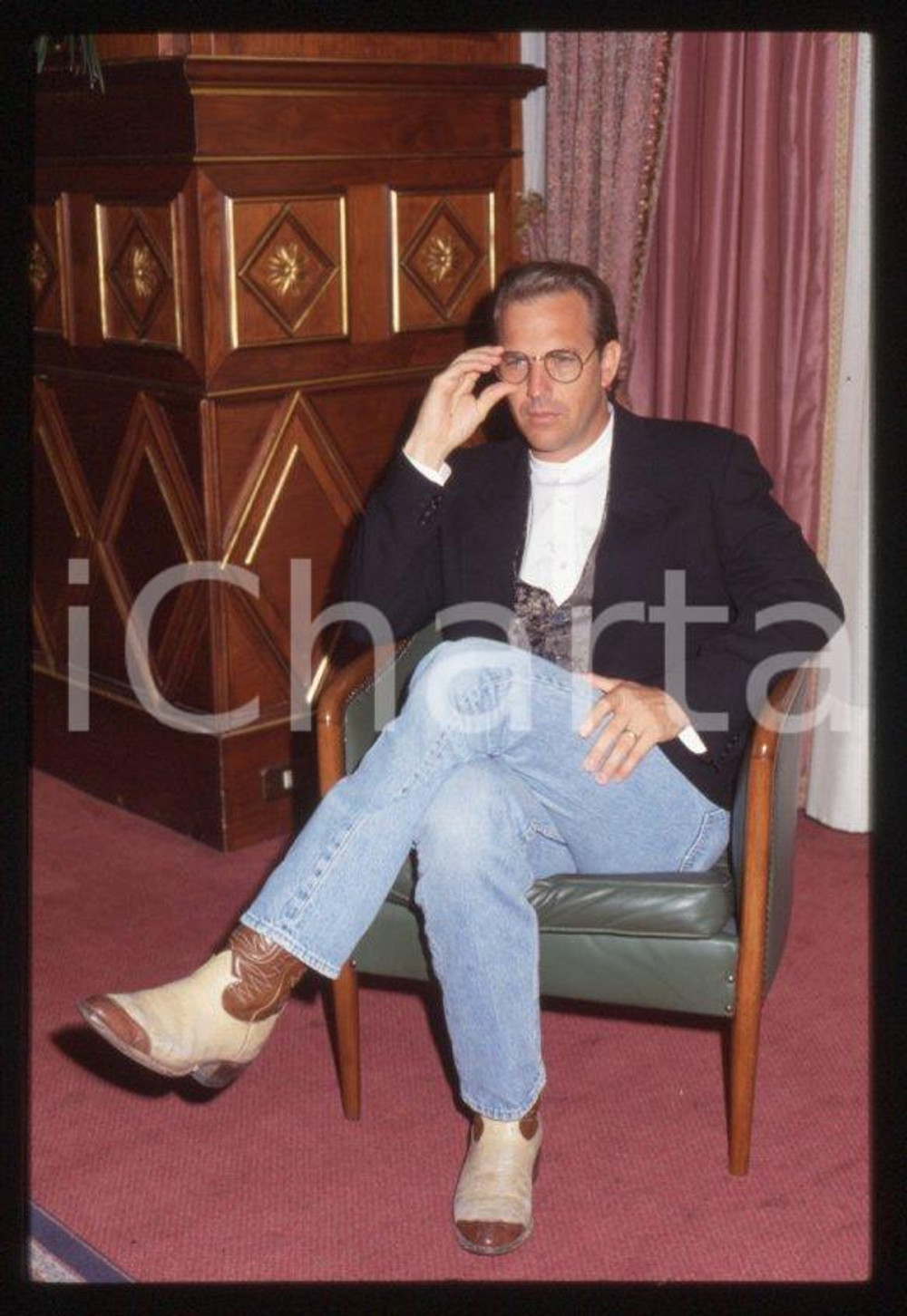 Fotografia d epoca originale Kevin COSTNER  ITALIA 1991 Presentazione Robin Hood 35 mm vintage slide 6 1