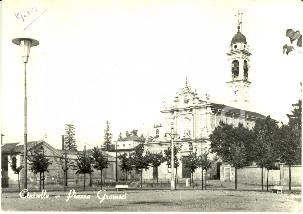Cartolina originale da collezione 1960 CINISELLO BALSAMO (MI) Piazza GRAMSCI con chiesa SANT'AMBROGIO *FG VG 1