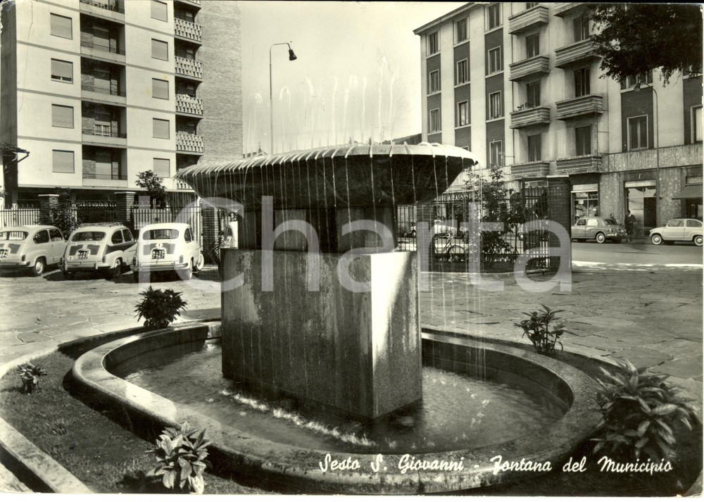 Cartolina originale da collezione 1963 SESTO SAN GIOVANNI MI La fontana del municipio Cartolina ANIMATA FG VG 1