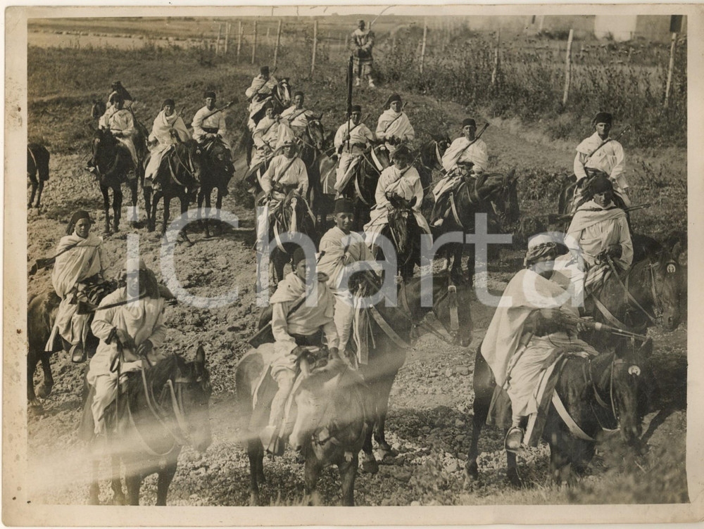 Fotografia d epoca originale 1929 s. l. Truppe coloniali a cavallo  Fotografia RARA 24x18 cm 1