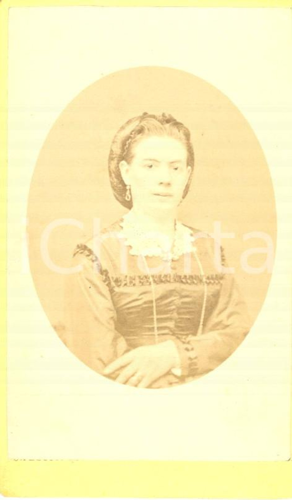 Fotografia d'epoca originale 1880 ca LODI Ritratto di donna con gioielli *Fotografia Guglielmo VESCOVI 1