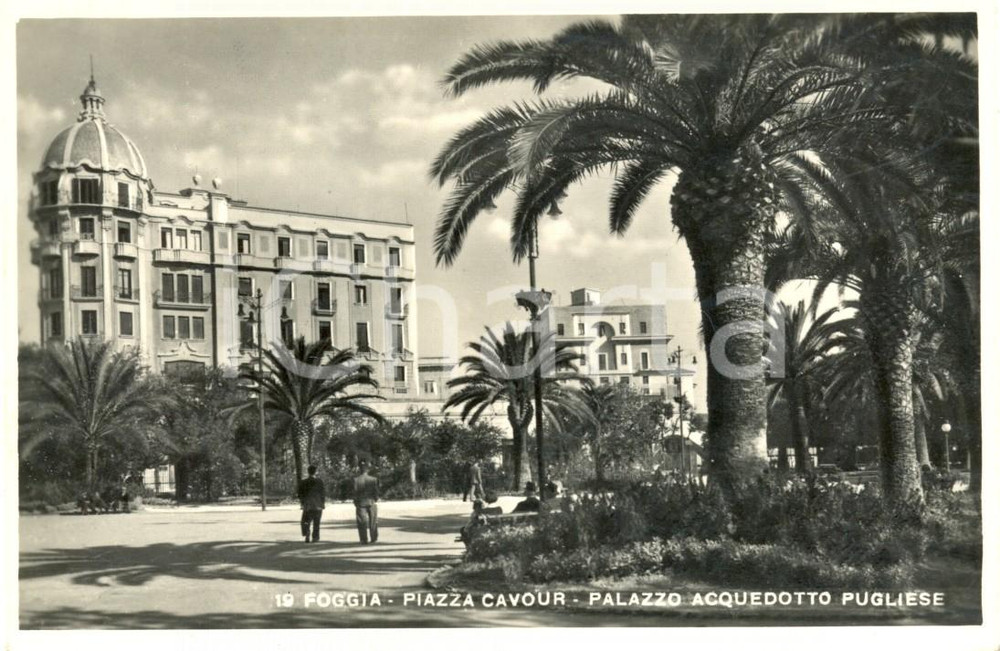 Cartolina originale da collezione 1949 FOGGIA Piazza CAVOUR e Palazzo Acquedotto Pugliese Cartolina ANIMATA FP VG 1