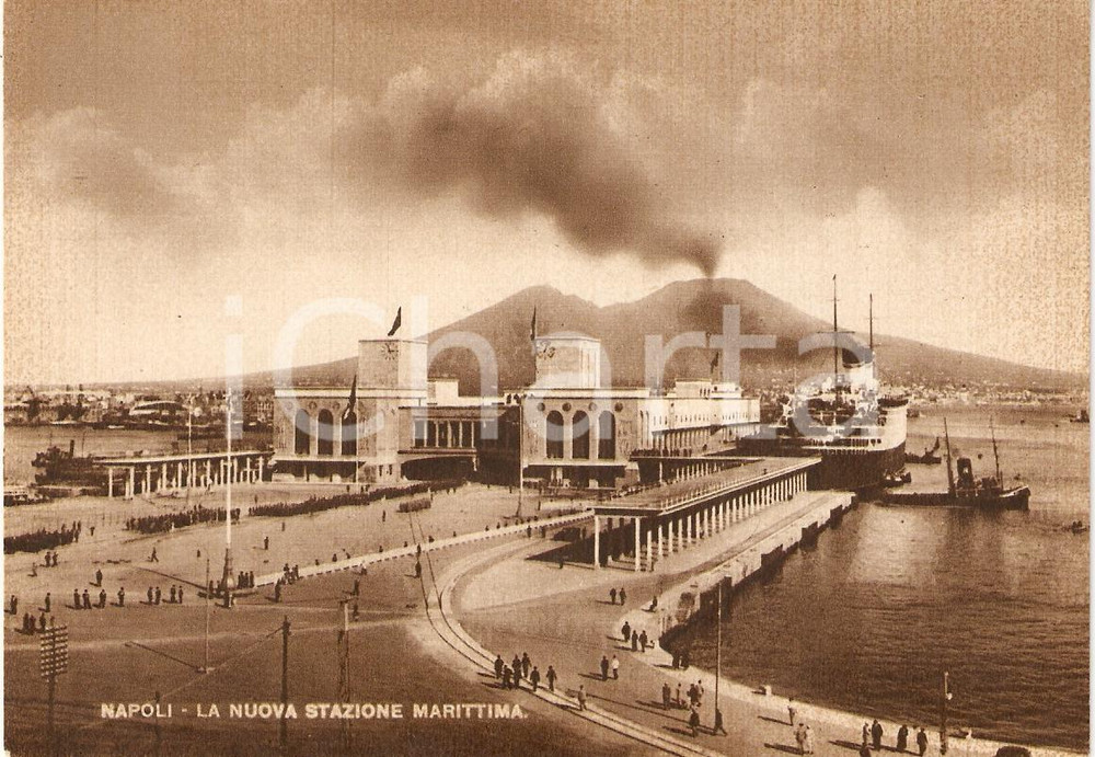 Cartolina originale da collezione 1940 ca NAPOLI Nuova Stazione Marittima ANIMATA FG NV 1