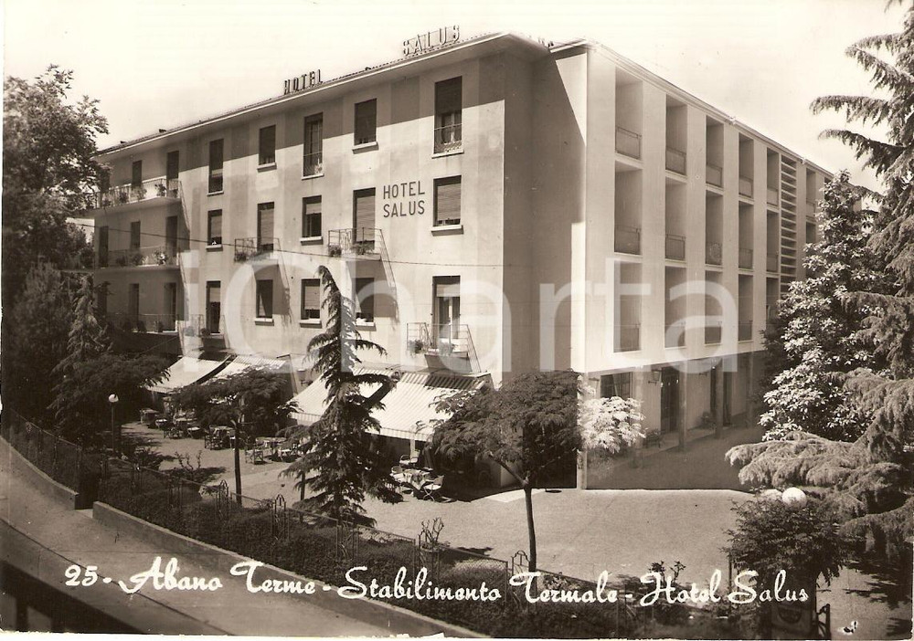 Cartolina originale da collezione 1957 ABANO TERME (PD) Stabilimento termale Hotel SALUS Panorama *Cartolina FG VG 1