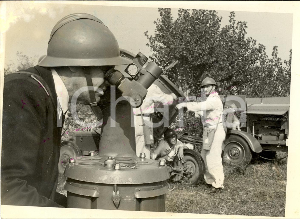 Fotografia d epoca originale 1941 WW2 CONTRAEREA ITALIANA Soldati al telemetro del faro Foto DANNEGGIATA 1