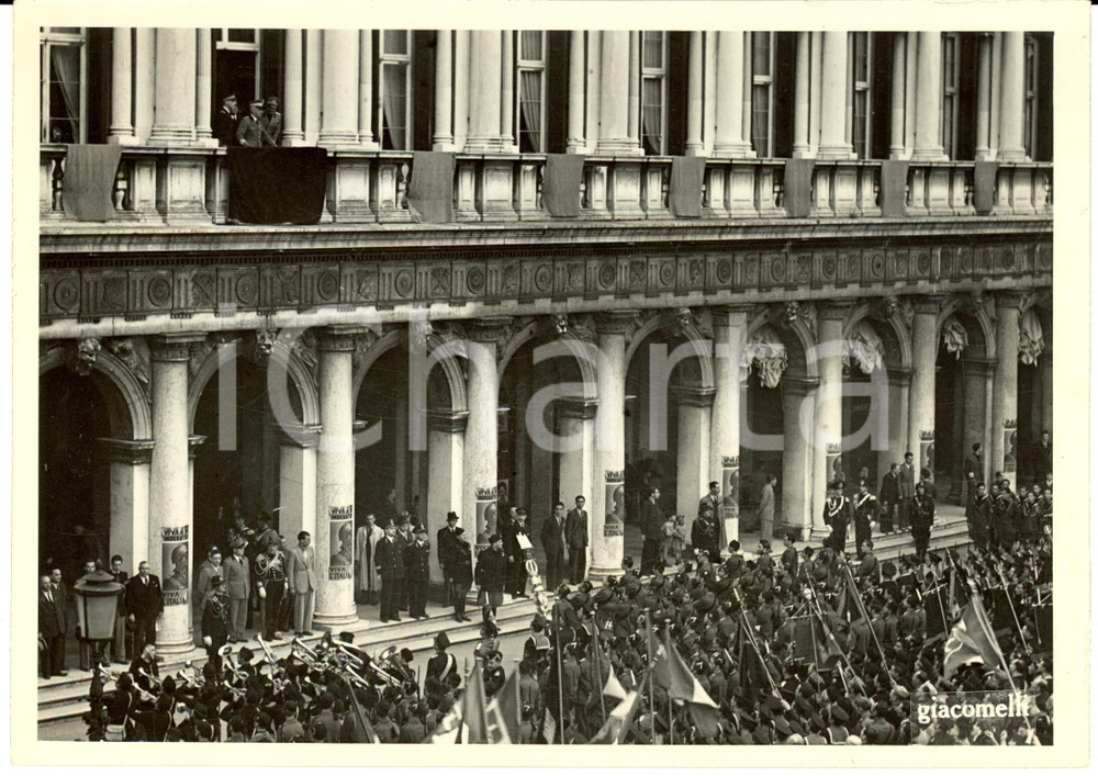 Fotografia d epoca originale 1940 VENEZIA Vittorio Emanuele III agli stabilimenti industriali PORTO MARGHERA 1