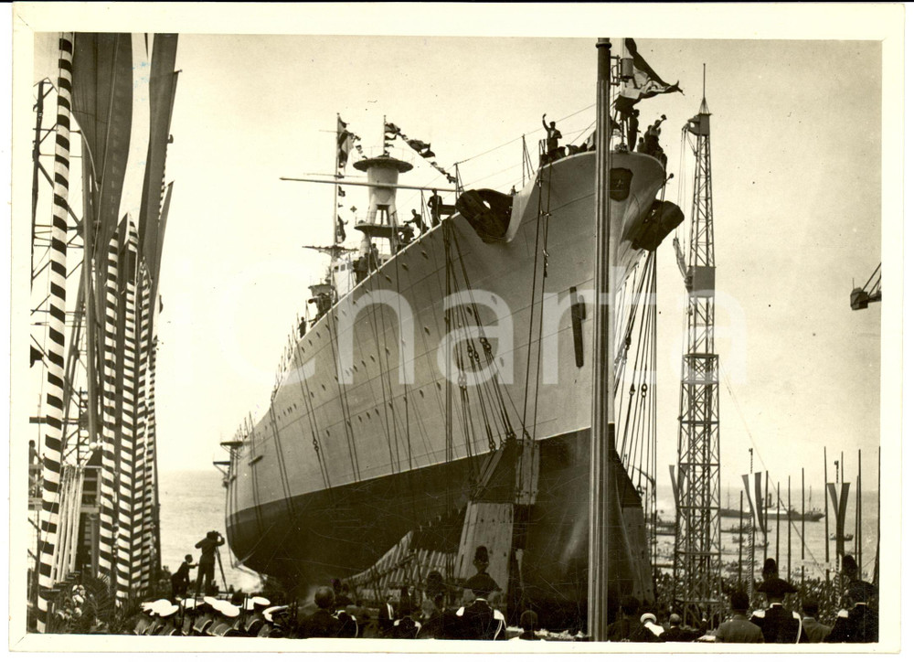 Fotografia d epoca originale 1932 SESTRI PONENTE GE La R.N. BOLZANO al momento del varo Fotografia 1