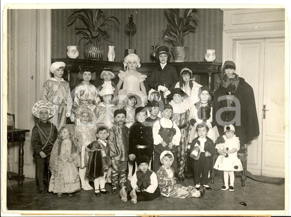 Fotografia d epoca originale 1940 ca MILANO Carnevale dei bimbi I migliori costumi alla FAMIGLIA ROMAGNOLA 1