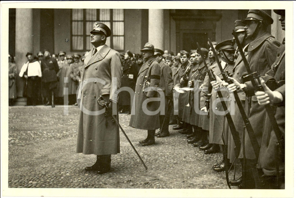 Fotografia d epoca originale 1940 MILANO Milizia GUF all inaugurazione anno accademico R. UniversitÃ  FOTO 1