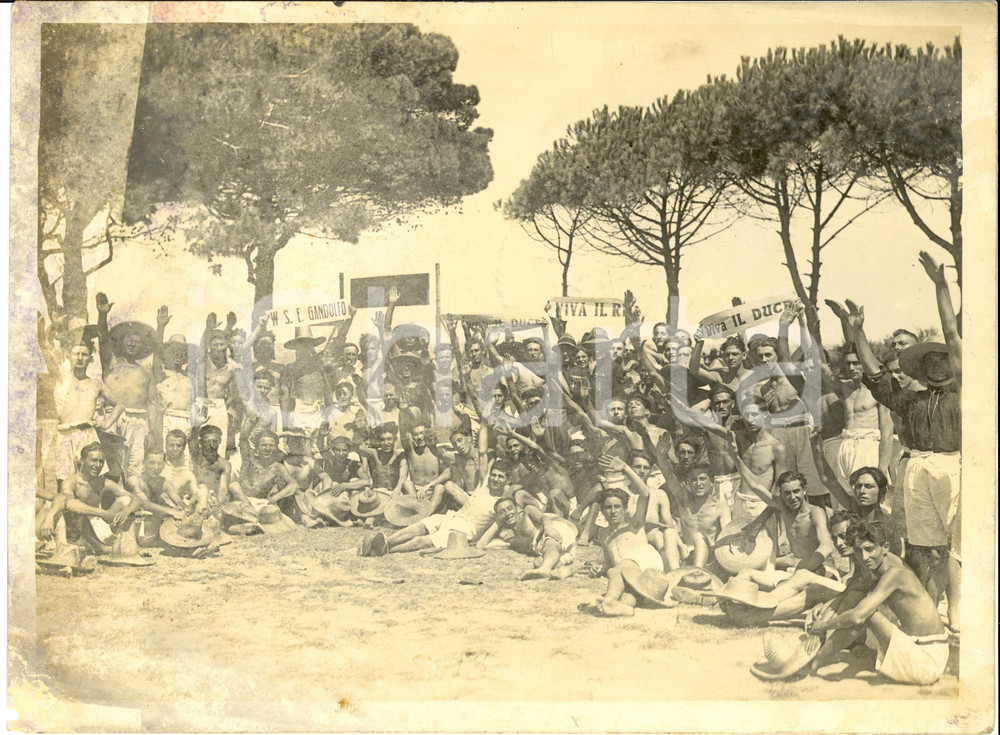 Fotografia d epoca originale 1930 ca PESCARA Il gruppo della Colonia della MILIZIA Foto DANNEGGIATA 1