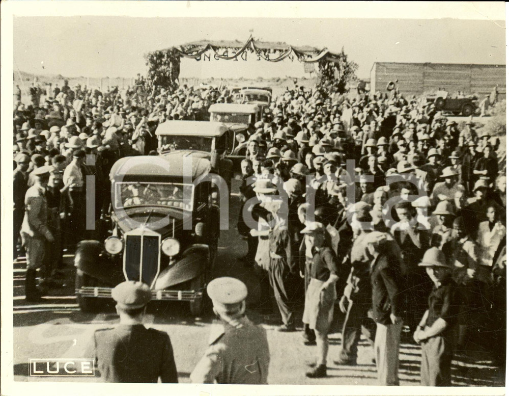 Fotografia d epoca originale 1935 AFRICA ORIENTALE Arrivo festoso truppe italiane Fotografia 1
