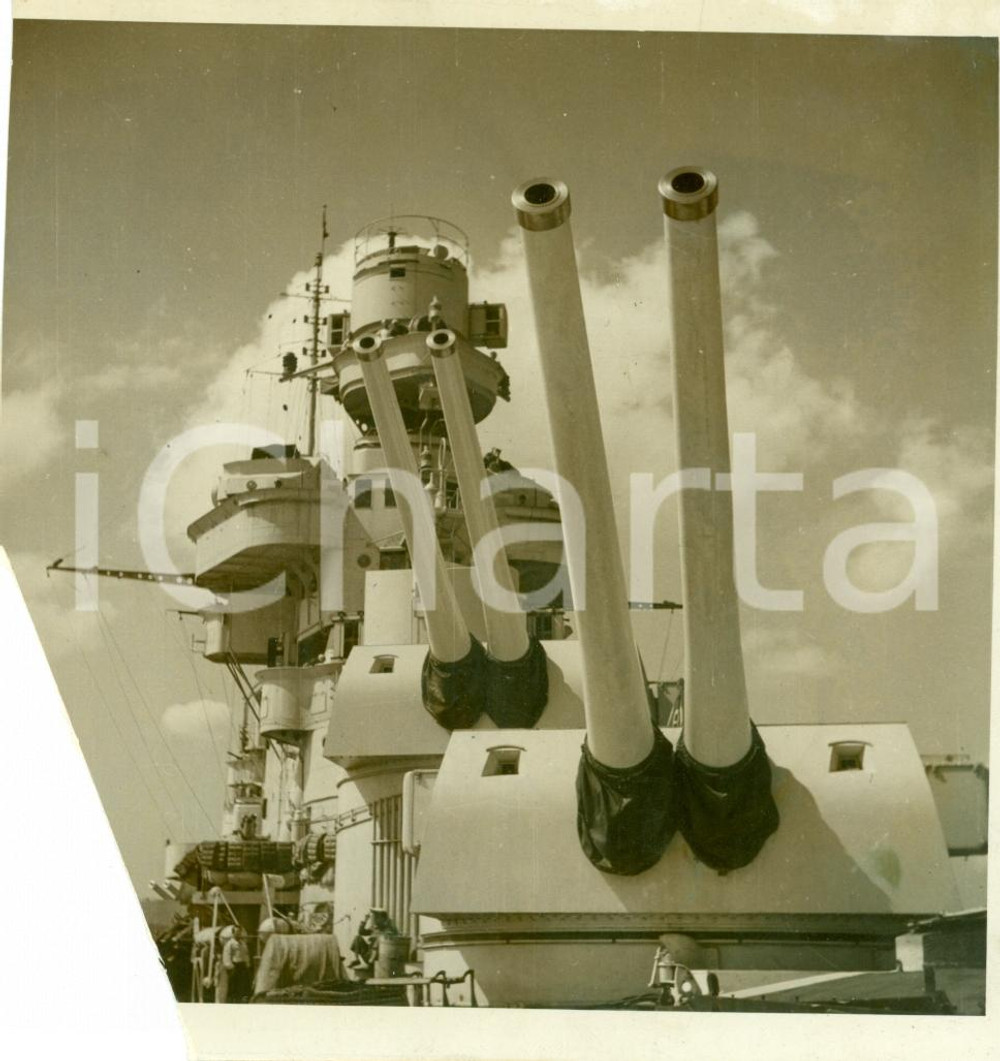 Fotografia d epoca originale 1940 GUERRA NAVALE WW2 Sul ponte di un incrociatore italiano FOTO DANNEGGIATA 1