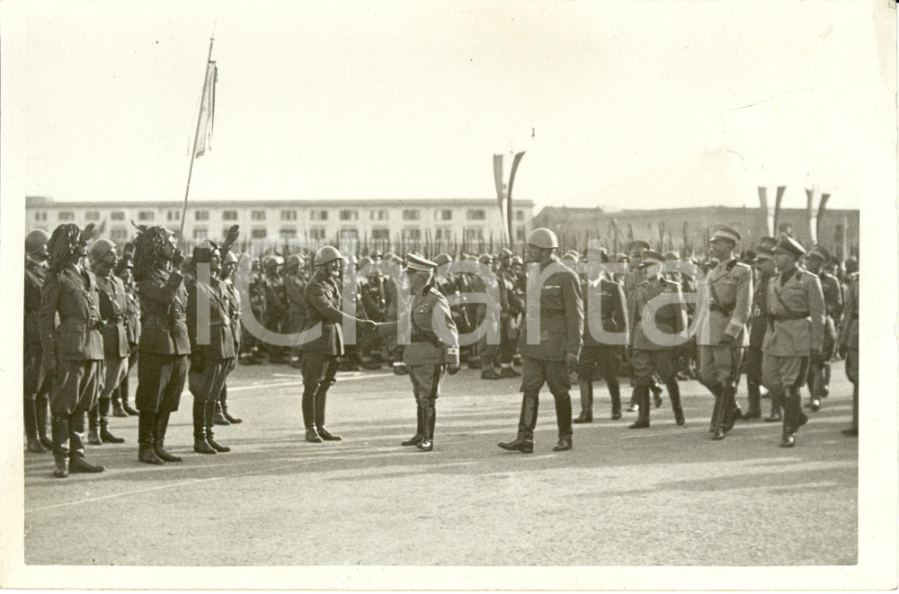 Fotografia d epoca originale 1930 ca NAPOLI Generale Annibale BERGONZOLI con re caserma NUNZIATELLA Foto 1
