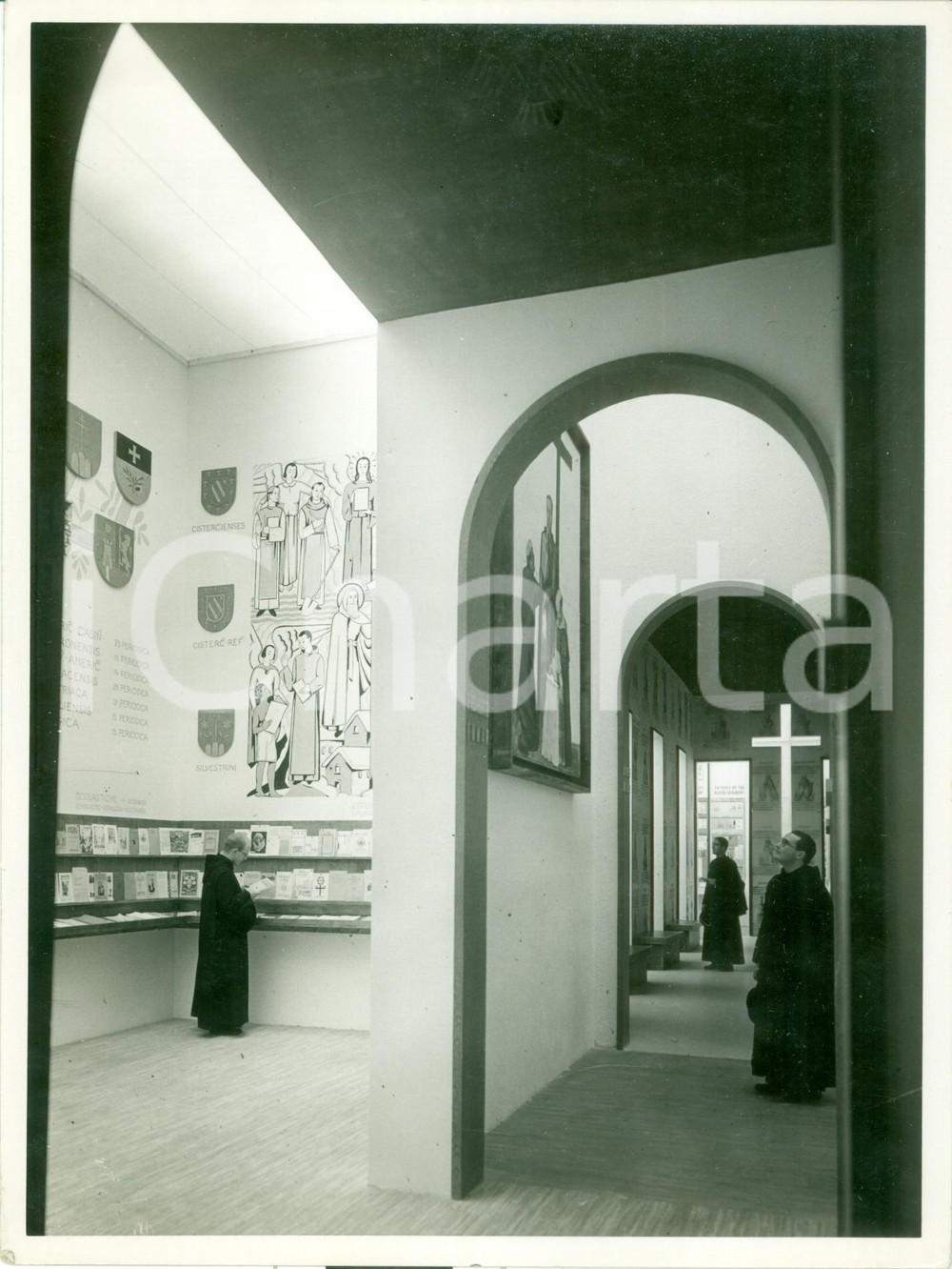 Fotografia d epoca originale 1936 VATICANO Esposizione Stampa Cattolica Monaci per gli Ordini Religiosi FOTO 1