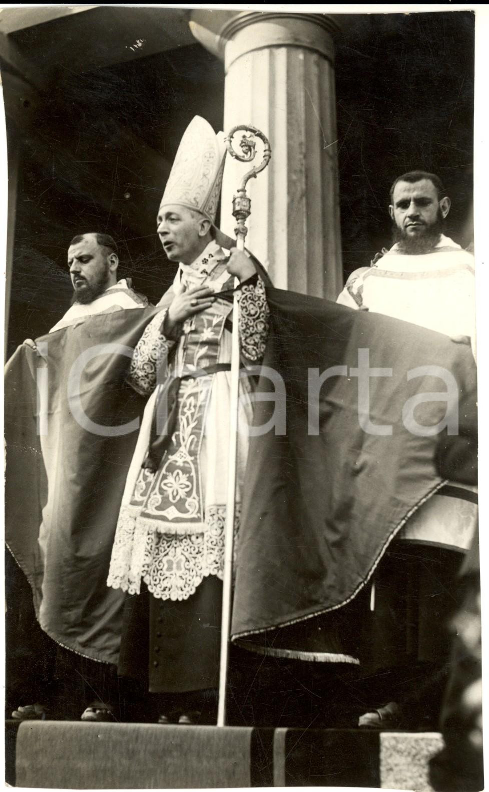 Fotografia d epoca originale 1933 MILANO Cimitero MUSOCCO Card. Ildefonso SCHUSTER celebra messa XXIV Maggio 1