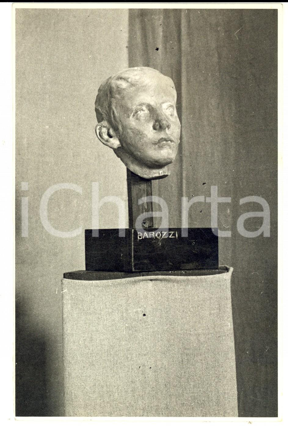 Fotografia d epoca originale 1937 MILANO Littoriali dell Arte  Eugenio BAROZZI Testina Foto opera in mostra 1