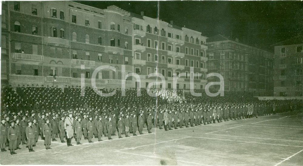Fotografia d epoca originale 1936 TORINO Parata notturna degli Avanguardisti Fotografia DANNEGGIATA 1