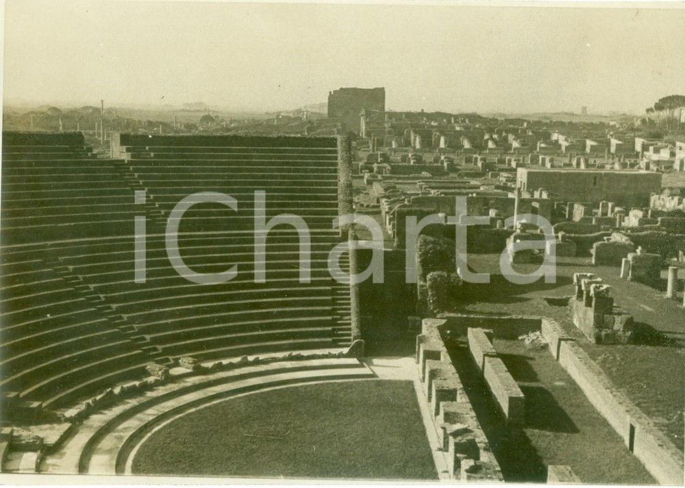 Fotografia d epoca originale 1938 OSTIA ANTICA Tribune e panorama del Teatro Romano Fotografia 1