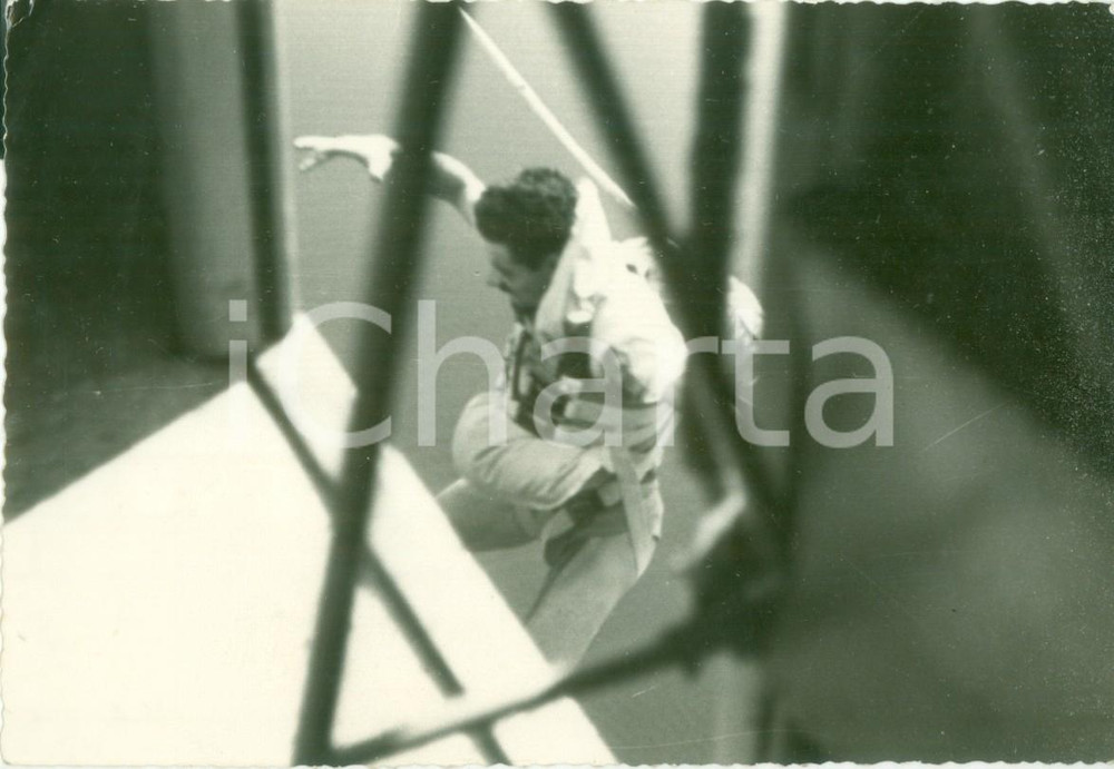 Fotografia d epoca originale 1930 ca PARACADUTISMO Paracadutista durante il lancio Fotografia aerea 1