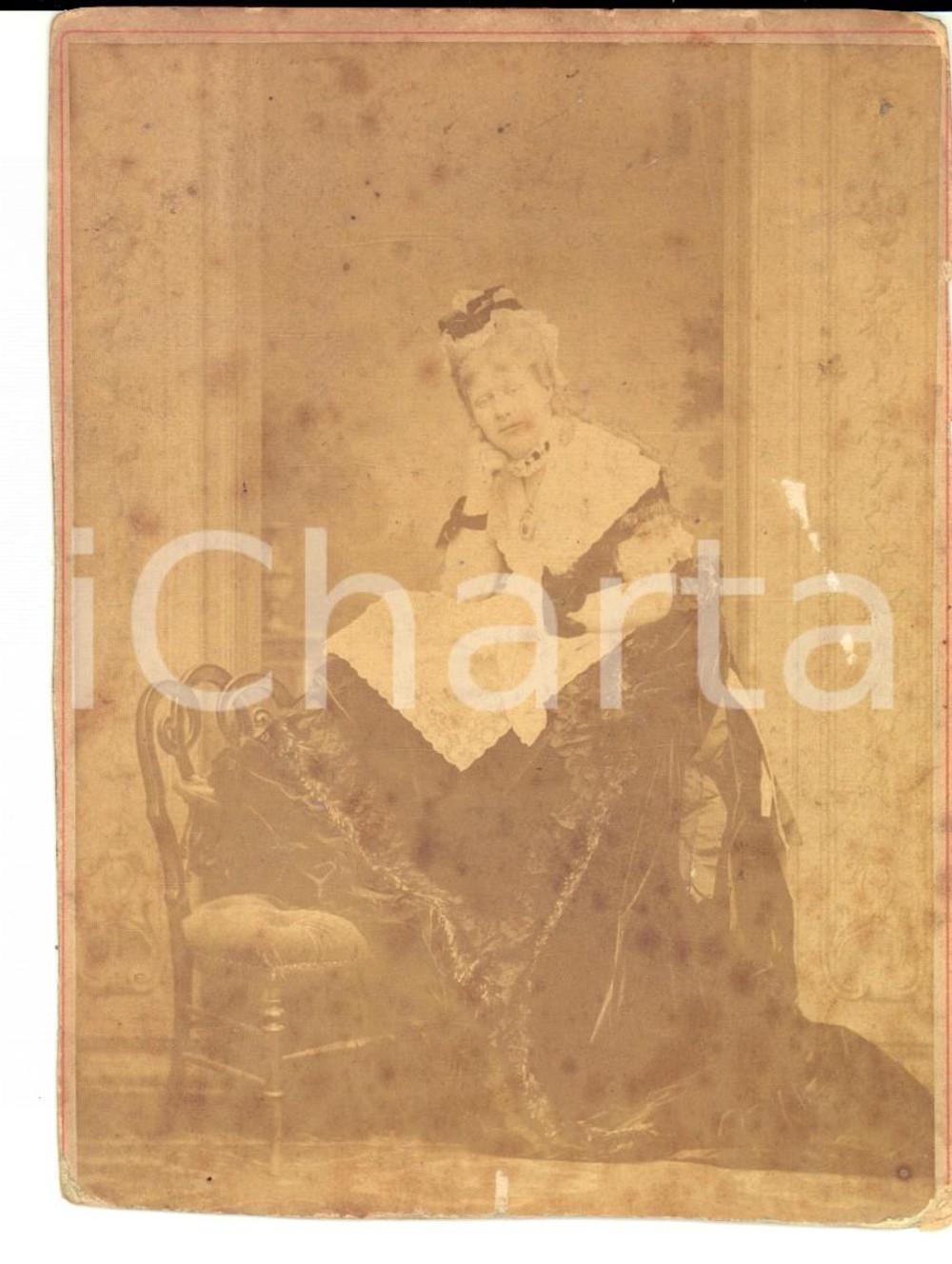 Fotografia d epoca originale 1870 ca MILANO Nobildonna con abito scuro Foto MONTABONE DANNEGGIATA 1