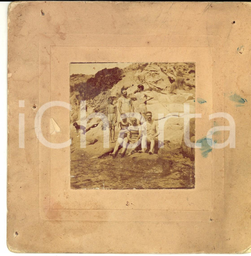 Fotografia d epoca originale 1920 ca AREA TOSCANA ? Uomini pronti al bagno Foto MARE VINTAGE 14 x 14 cm 1