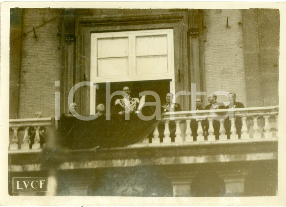 Fotografia d epoca originale 1937 NAPOLI Umberto II Galeazzo CIANO acclamati dalla folla Fotografia 1