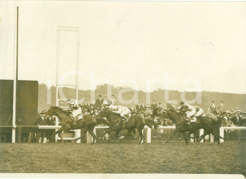Fotografia d epoca originale 1933 PARIS LONGCHAMP Cavallo CRAPOM Paolo CAPRIOLI vince Prix Arc de Triomphe 1