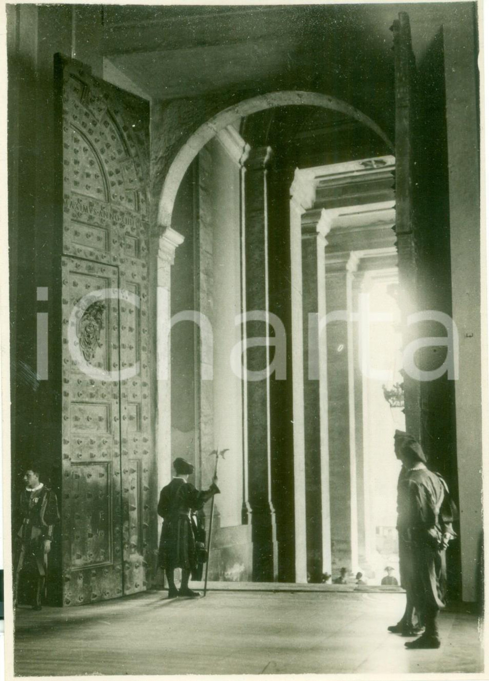 Fotografia d epoca originale 1929 ROMA Guardie Svizzere in VATICANO nel giorno dei Patti Lateranensi Foto 1