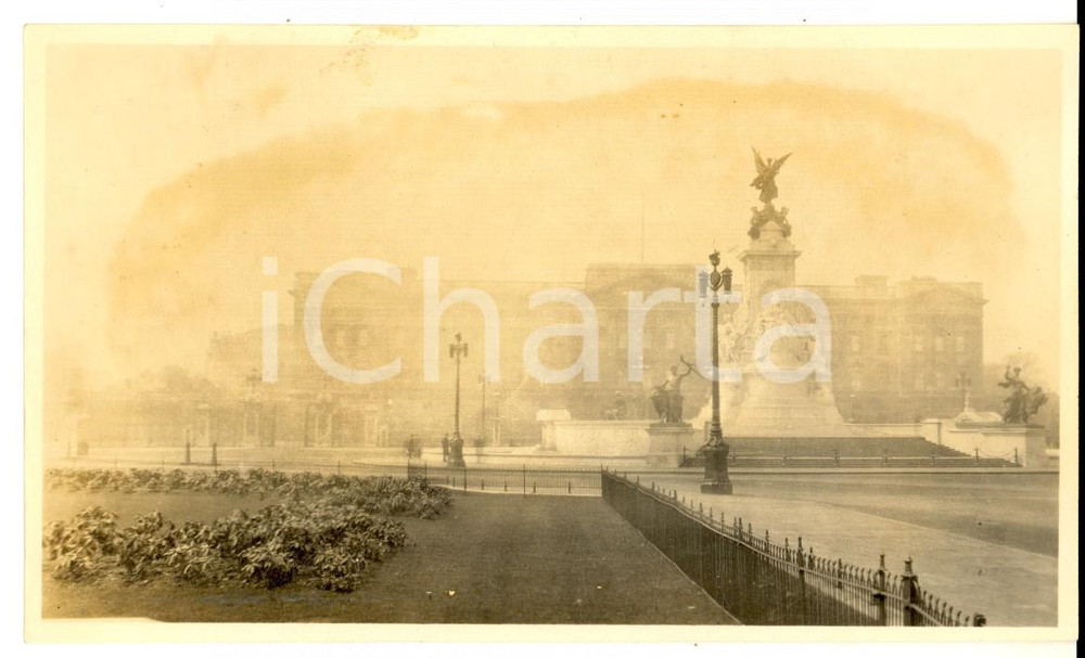 Fotografia d epoca originale 1924 LONDON UK BUCKINGHAM PALACE e monumento Regina Vittoria Foto 13x8 1